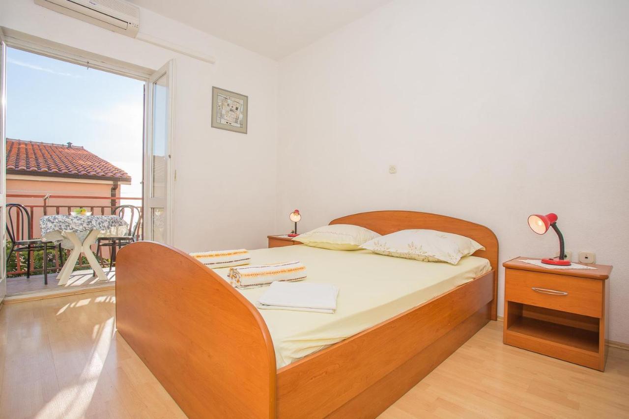Apartments Nuic 748 Makarska Exterior photo