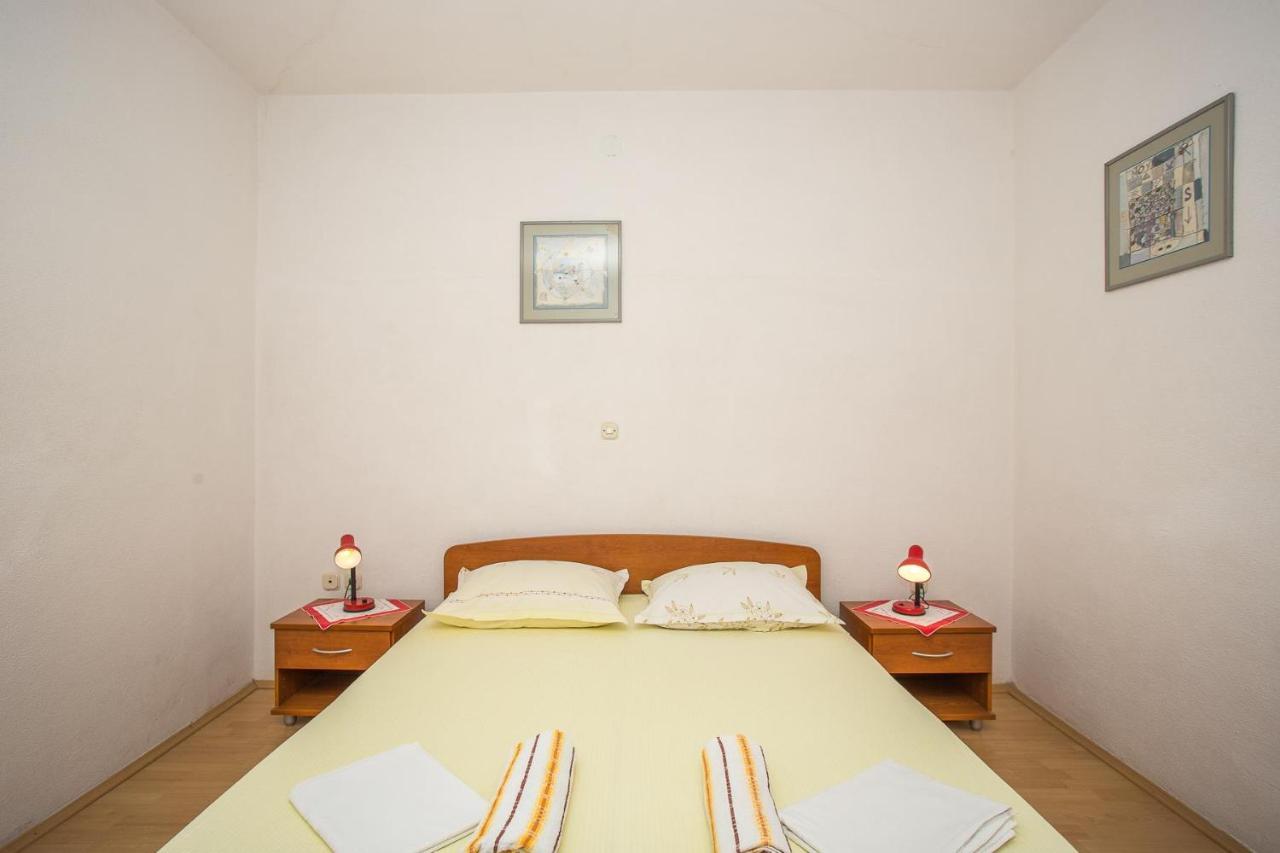 Apartments Nuic 748 Makarska Exterior photo