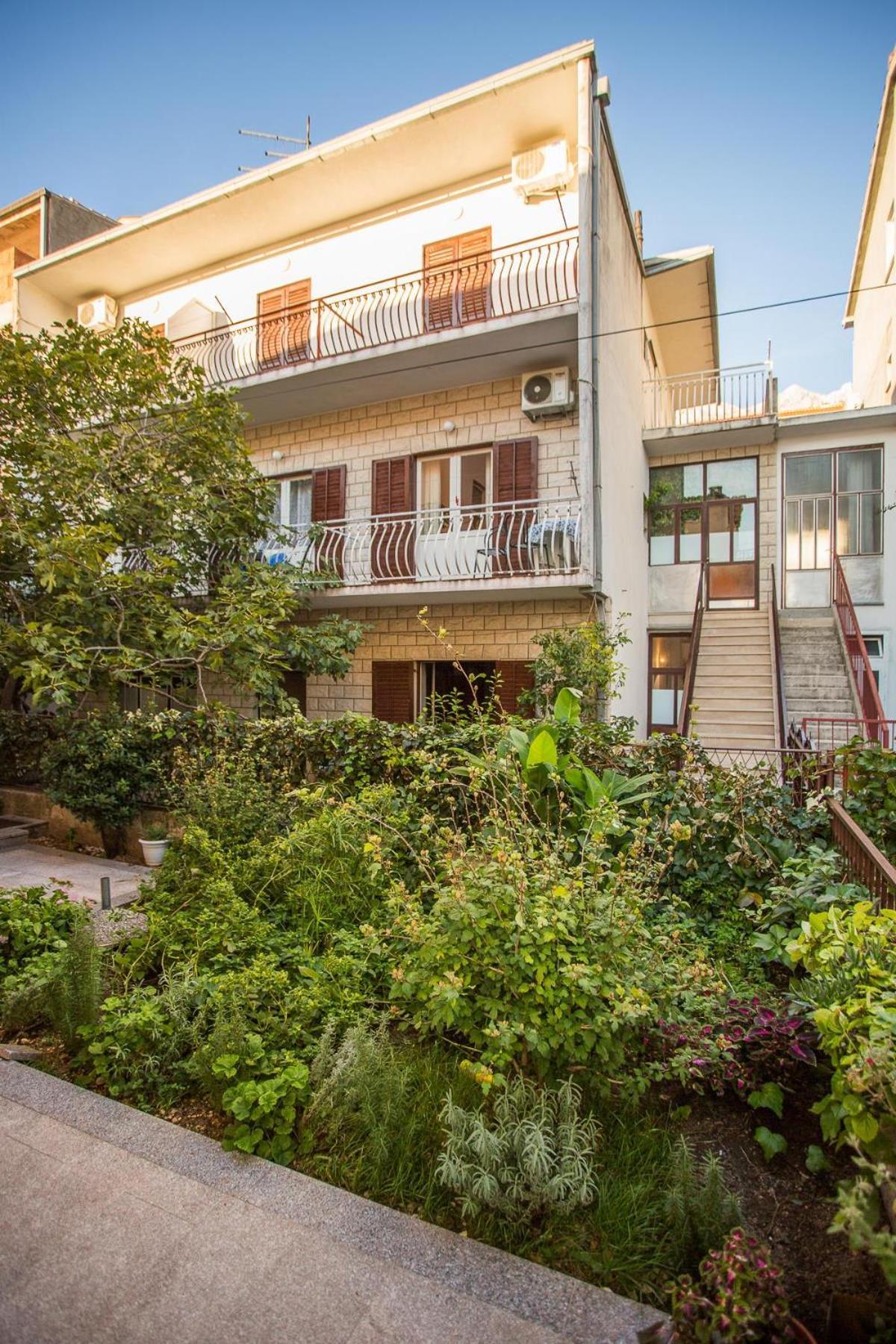 Apartments Nuic 748 Makarska Exterior photo